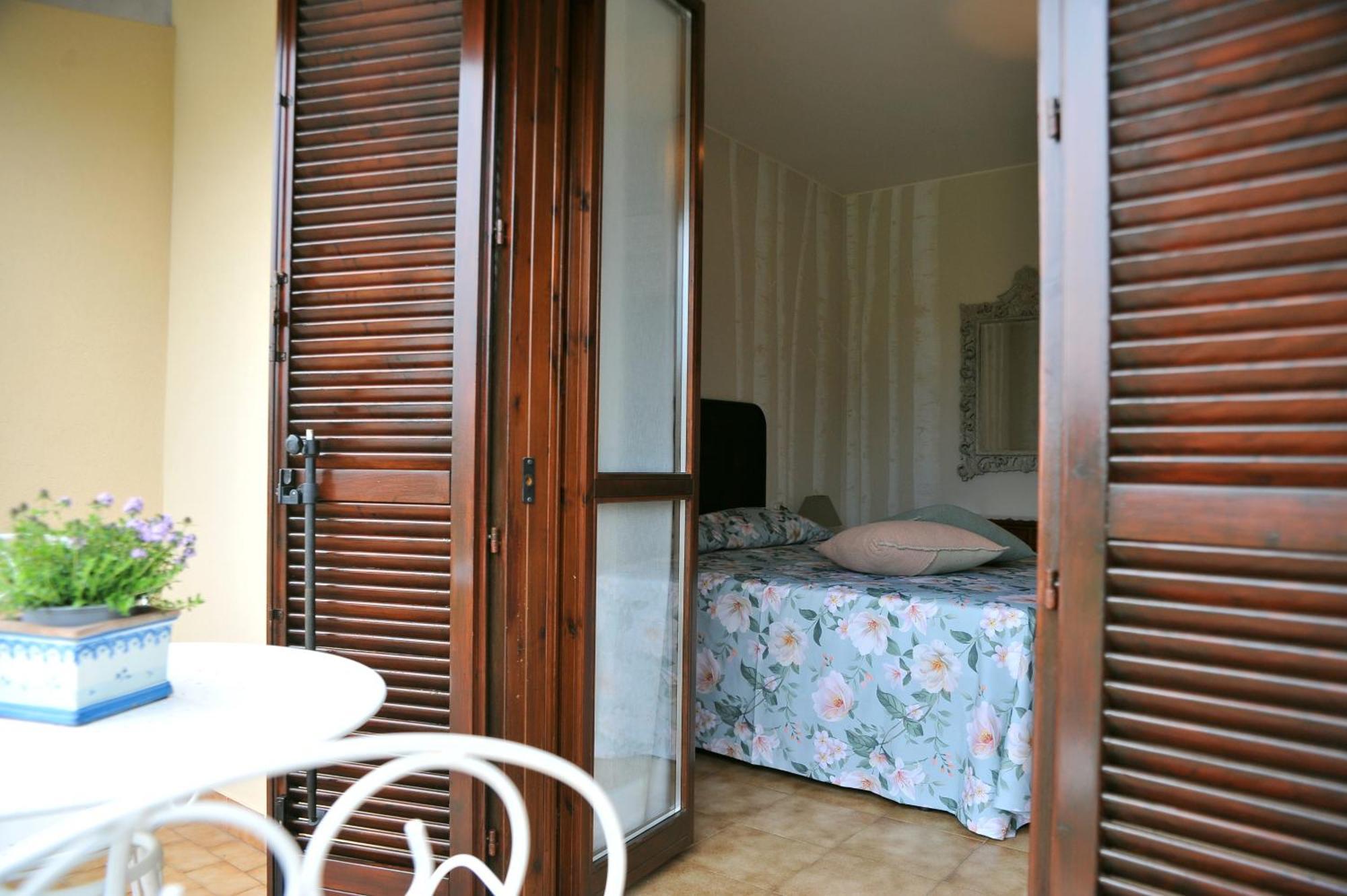 Hotel Casa Giuli Manerba del Garda Exterior foto